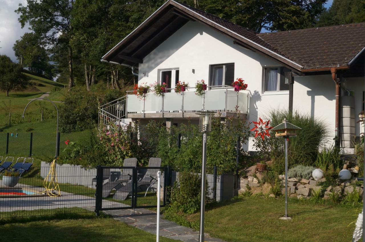 Traumhafte Ferienwohnung Mit Pool Steinen  Esterno foto