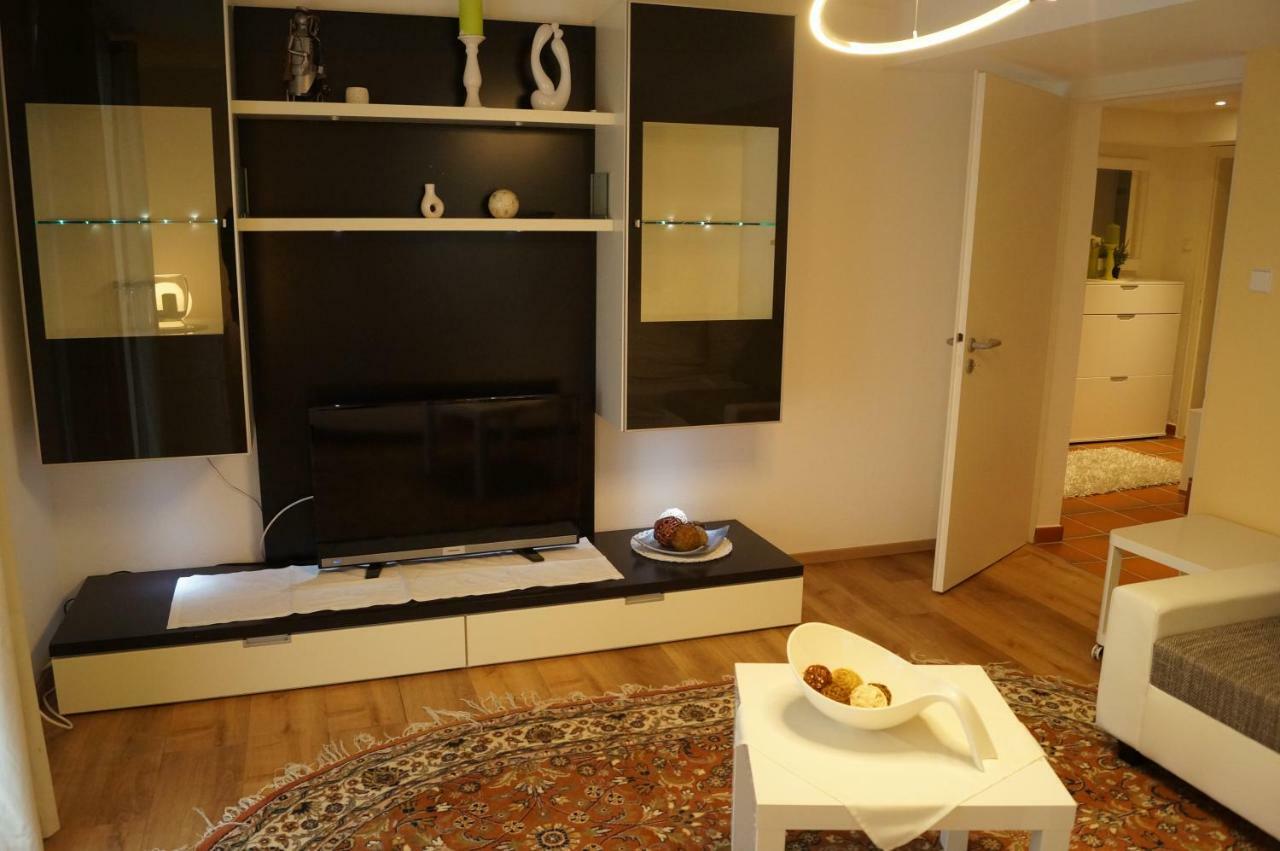Traumhafte Ferienwohnung Mit Pool Steinen  Esterno foto